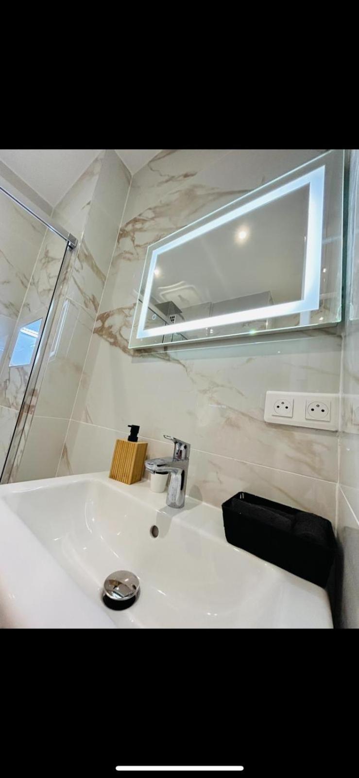 니스 Studio Promenade Des Anglais 아파트 외부 사진